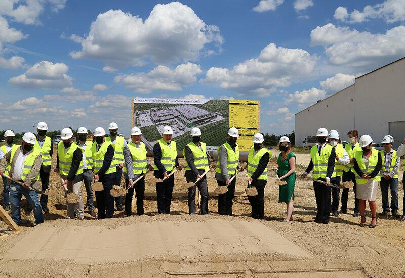 Groundbreaking for the expansion at the Polish site: SÜDPACK invests in state-of-the-art flexographic printing, scheduled for completion by the end of 2021.